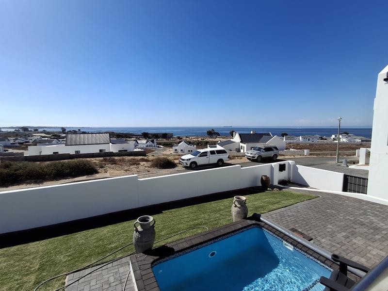 4 Bedroom Property for Sale in Da Gama Bay Western Cape